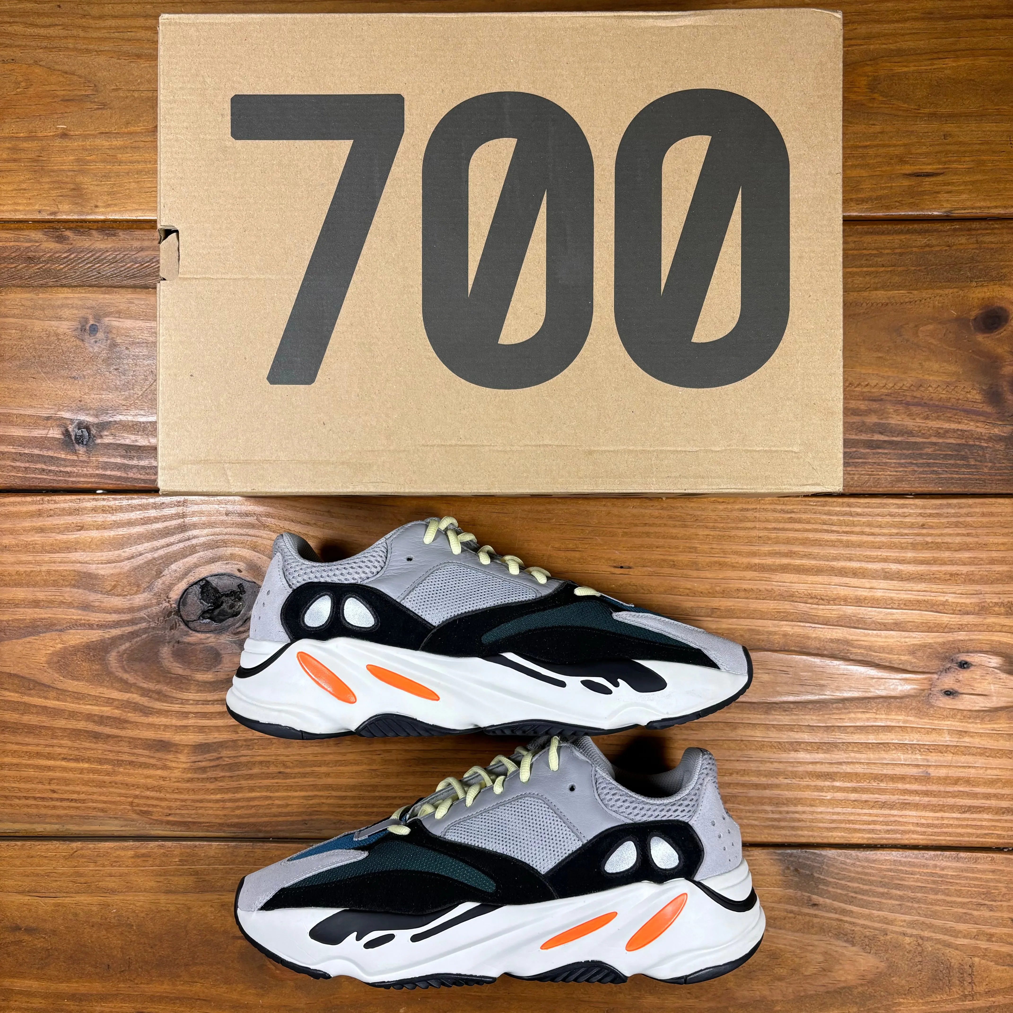 Yeezy Boost 700 'Wave Runner' (Used)