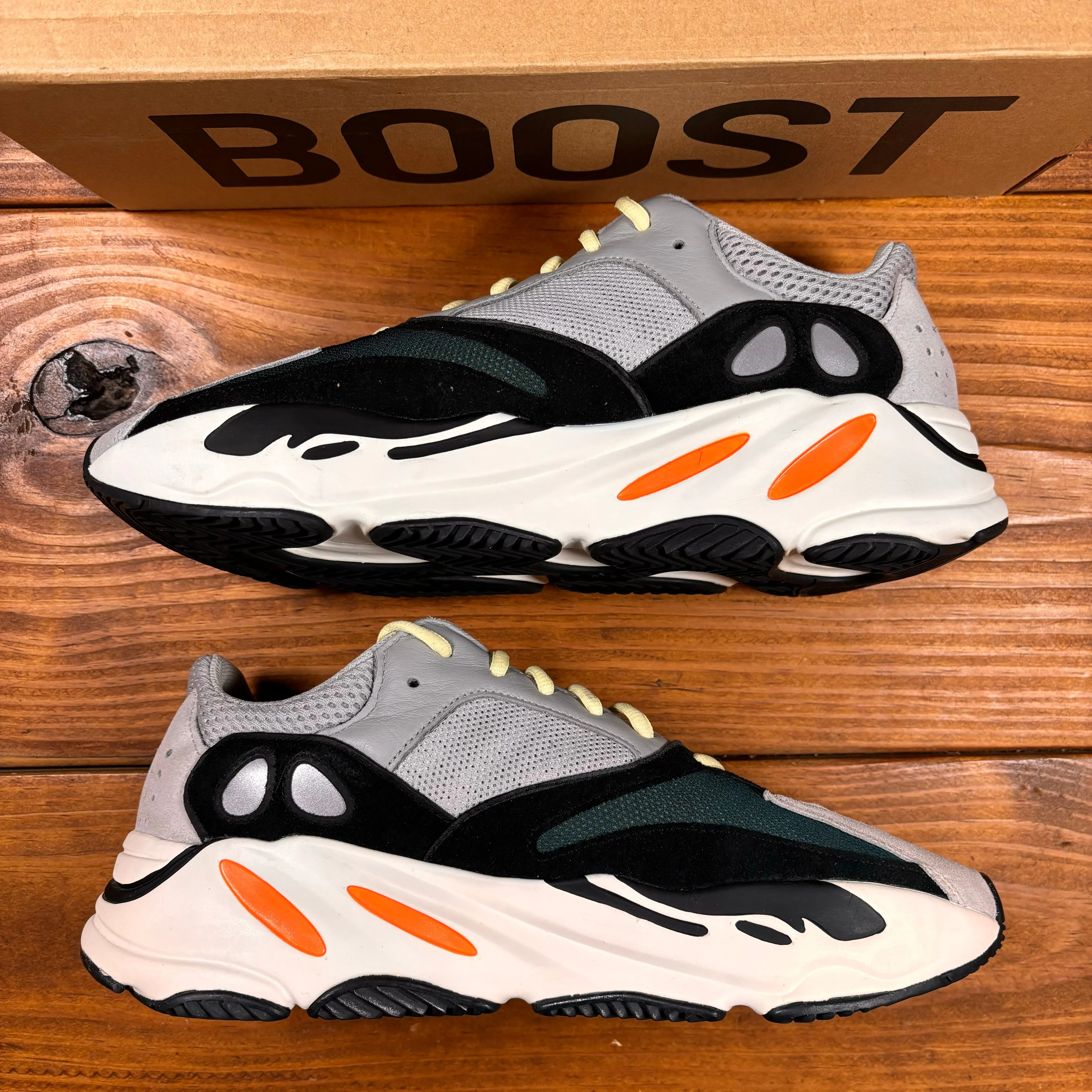 Yeezy Boost 700 'Wave Runner' (Used)