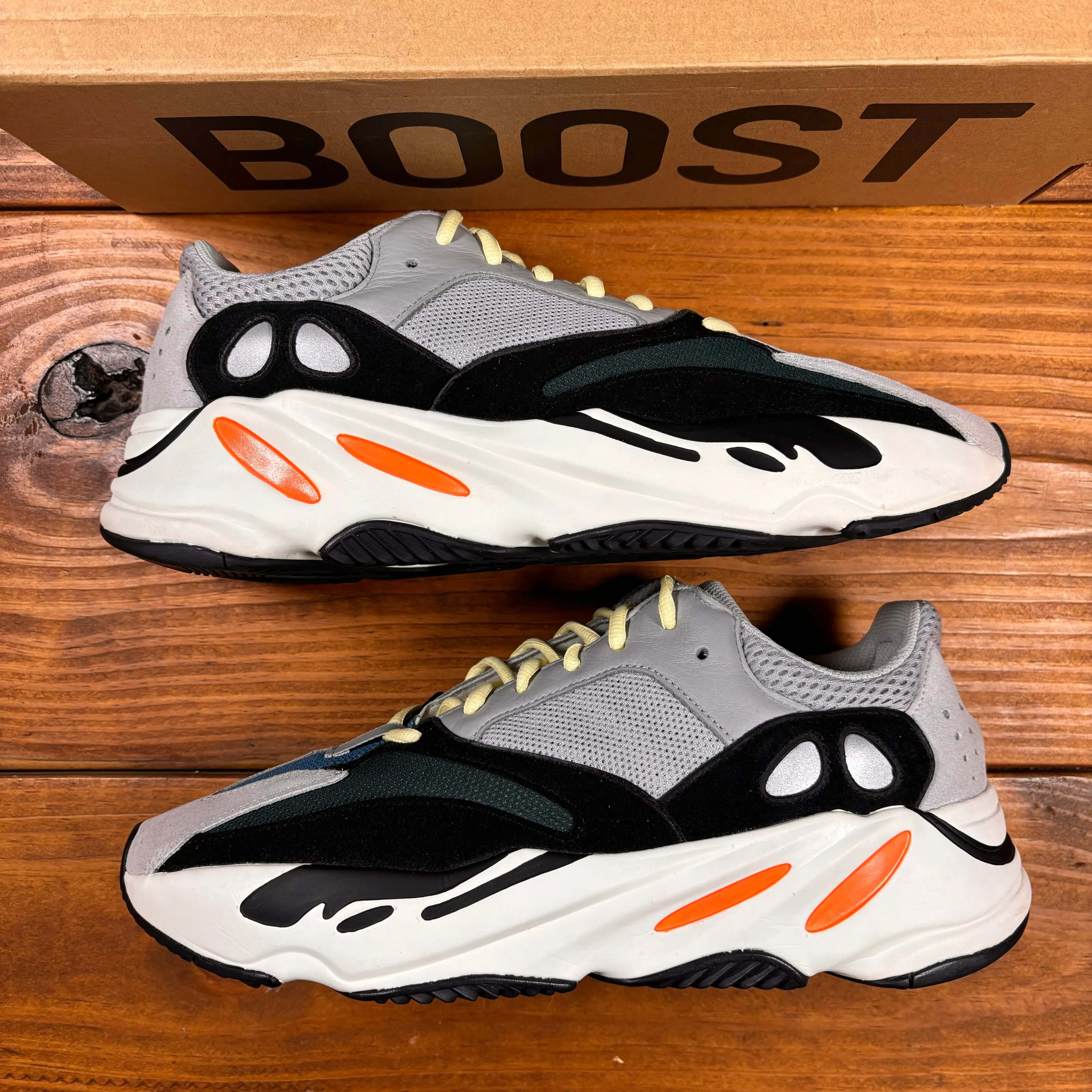 Yeezy Boost 700 'Wave Runner' (Used)
